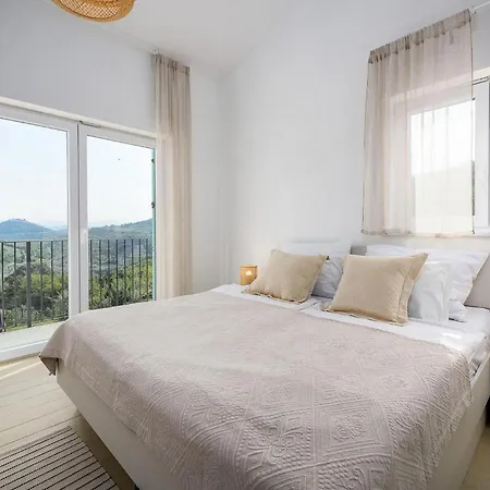 Villa Bianchera Vikendica Karojba