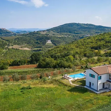 Villa Bianchera Vikendica Karojba